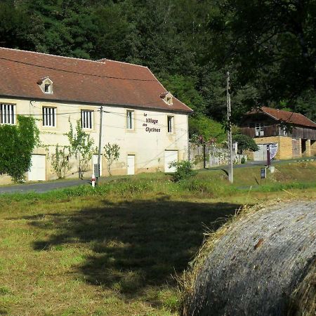 Le Village Des Glycines Carsac-Aillac Exterior foto